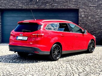 Ford Focus 1.0 Titanium ST Race red - 6