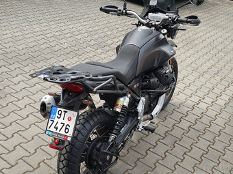 Moto Guzzi V85TT Nero Etna - 6