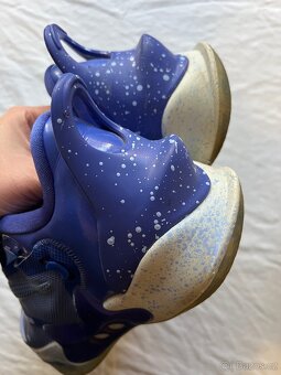 Nabíjecí boty Nike adapt bb astronomy ovládané iPhonem - 6