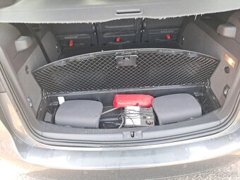VW Touran 1.2 TSI Bluemotion ,7 míst - 6