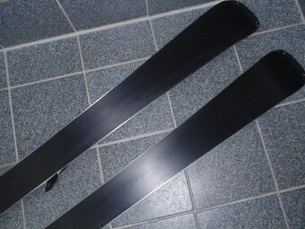 NASERVISOVANÉ 156 CM LYŽE CARVY VÖLKL RTM 7,4 ROCKER - 6