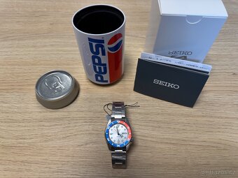 Seiko 5 Sports Pepsi - 6