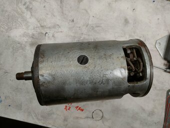 Dynamo Bosch Tatra 603 - 6