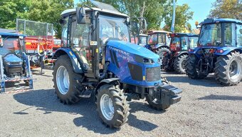 Traktor Farmtrac 555DTC V - 6