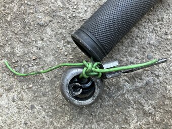 jawa kývačka pérák grip - 6