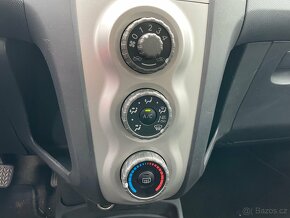 2007 TOYOTA YARIS 1.0 VVT-i - po nehodě, pojízdná - 6