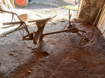 Pluh obracak koňský - 6