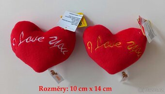 Prodám nové Valentinské polštářky ve tvaru srdíček - 4 kusy - 6