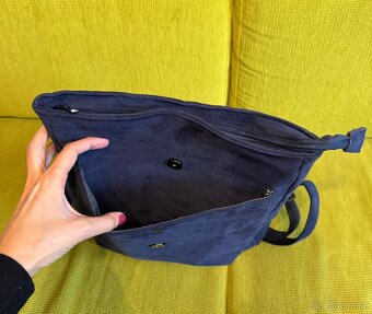 Tmavě modrý dám. batoh, sleva 500 Kč - 6