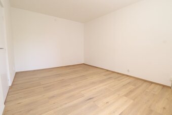 Pronájem pěkného bytu 1+1, 35 m2, Hradec Králové – ul. Formá - 6