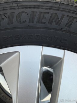 Sada Nissan 6x17 ET50 5x114,3x66 - 215/60/17C - 6