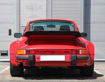 Porsche 911 Carrera 3.2 z roku 1986 - 6