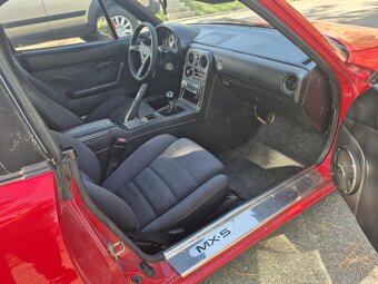 Mazda MX-5 NA - 6