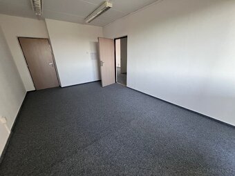 Pronájem 2 zrekonstruovaných kanceláří 49,5 a 19,5 m2 - 6