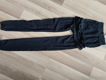 Nové elastické černé kalhoty s vyšitou sukýnkou - 6