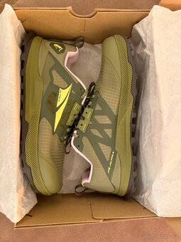 NOVÉ trailové běžecké boty Altra Lone Peak 8, EU 41 dámské - 6