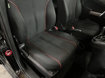 Mazda 2 1.3 VVT ,  55 kW benzín, 2013 - 6