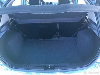 Ford fiesta 1.3.2005 - 6