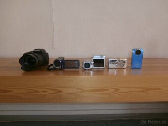 Zbírka fotoaparátů a kamer - 6