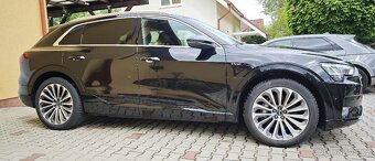 Audi e-tron 55 Quattro 300 kW 95 kWh 12/2020 +DPH - 6