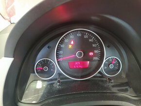 VW UP 1.0MPI r.v. 2013 CHYA 44 kw (3834) - 6
