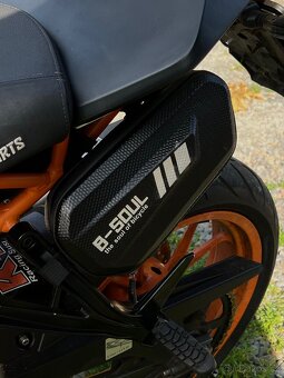 Ktm rc 125 - 6