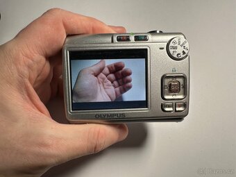 Olympus FE-210 - 6