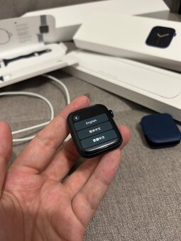 Apple Watch 6 44mm Modré - 6