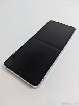 Samsung Galaxy Z Flip5 8/256gb Cream. NA DILY - 6