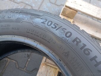 205/60/16 zimní pneu barum - 6