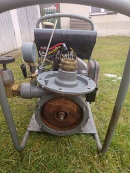 Benzinové čerpadlo - 6