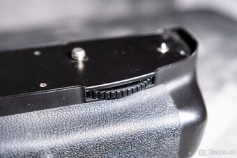 Baterry grip Meike MK-7D - 6