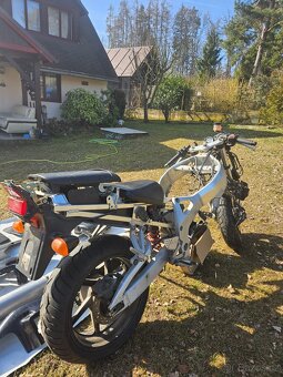 Honda CBR 900 RR Fireblade sc33 - 6