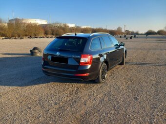 Škoda Octavia Combi 2.0 TDI Elegance/Style DSG - 6
