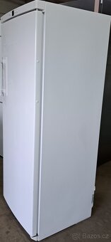 Mrazák 7 šup. Liebherr Comfort. - 6