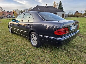 Mercedes W210 E290td - 6
