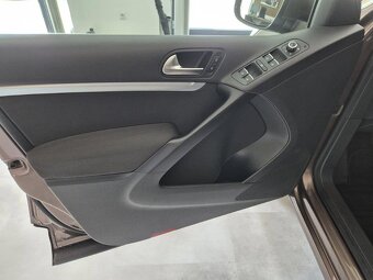Volkswagen Tiguan 2.0 TDI 4 MOTION R-Line - 6