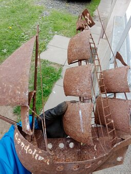 Plechová loď - 6
