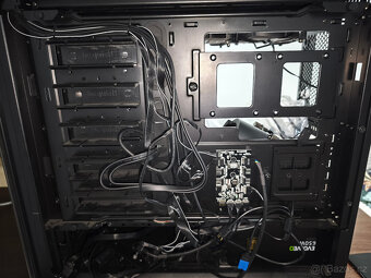 PC bedna se zdrojem. - 6