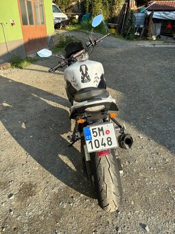 Suzuki GSR 750 (2012) – laděný výfuk, doplňky, TOP stav - 6
