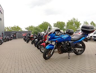 Kawasaki 750, ZR7s - 6
