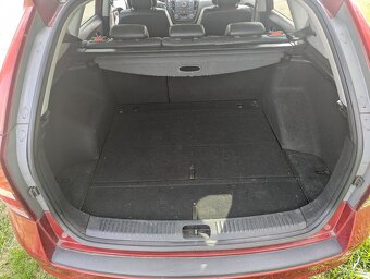 Kia Ceed SW RV 2010 - 6