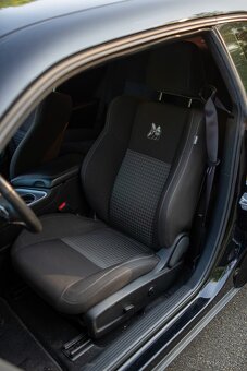 Dodge Challenger - 6