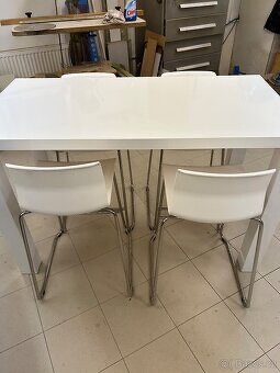 Set jídelního stolu a židlí - 6