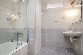 Pronájem bytu 3+1 59 m² Palackého, Hluboká nad Vltavou - 6