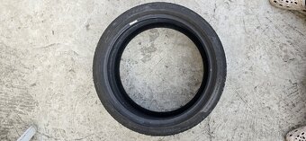 1x Pirelli P Zero 255/35 R19 - 6
