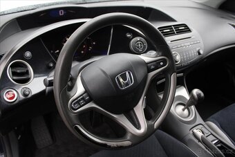 Honda Civic 1.8i 103KW SPORT TAŽNÉ ZAŘ. ČR (2007) - 6