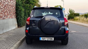 Toyota RAV4 2,2 D-4D 100 kW 4x4 - 6