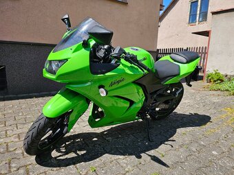 Kawasaki Ninja 250R, 2012, najeto 19700 km, laďák MIVV - 6