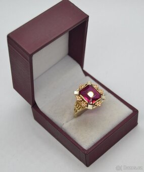 Elegantní zlatý prsten - 6